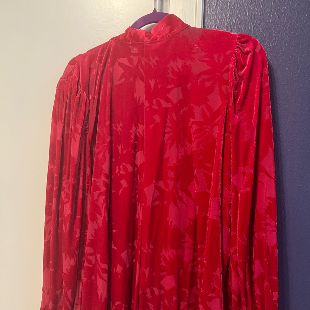 NWOT Pink burn out velvet blouse.